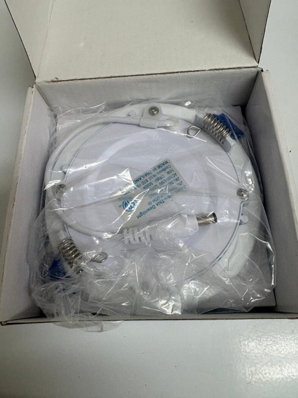 New In Box Dimmable 4" Round Slim Panel LED Light 10W 580 Lumens 5000K Daylight